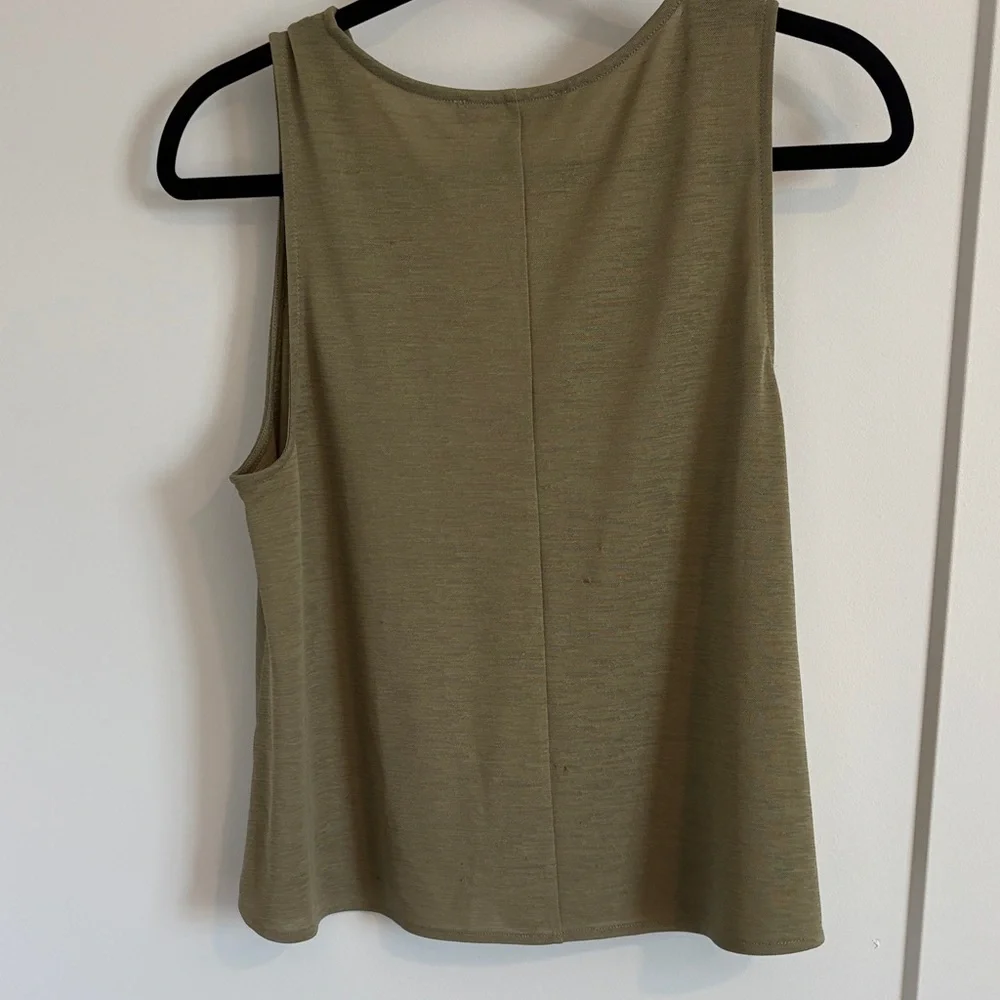 V-Neck Tank Top - Picture 4 of 5